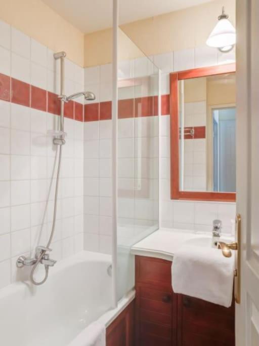 Apartamento 1-Appt Avec Piscine A St-Jean Pays-Basque Uhart-Cize Exterior foto